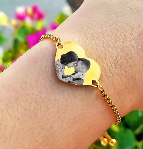 Bracciale con Cuore Personalizzabile con Foto e Testo "HEARTSHINE"